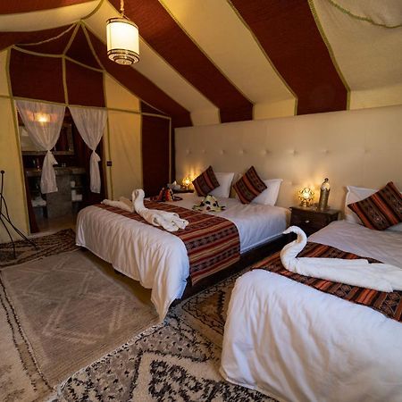 Отель Sahara Desert Luxury Camp Мерзуга Экстерьер фото