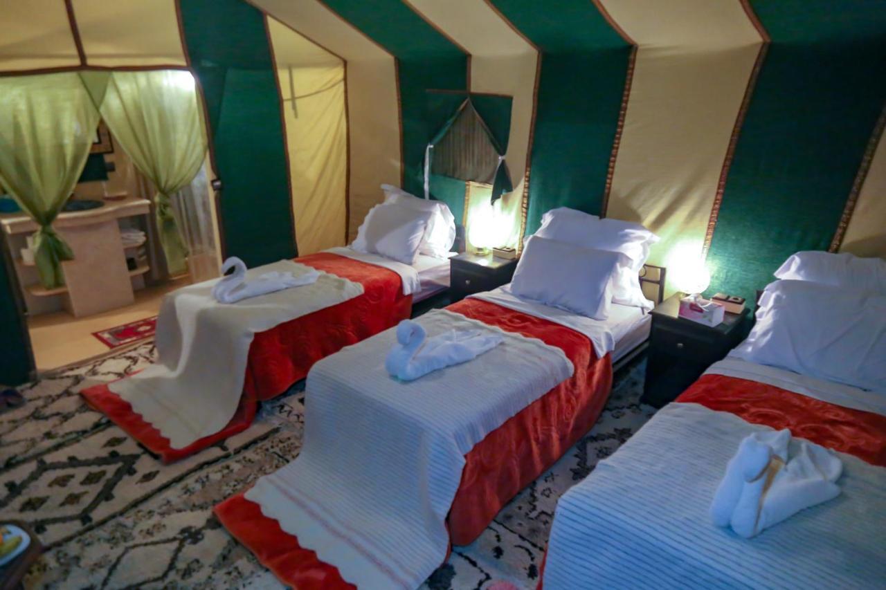 Отель Sahara Desert Luxury Camp Мерзуга Экстерьер фото