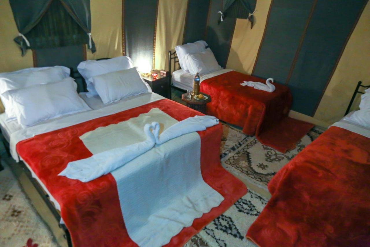 Отель Sahara Desert Luxury Camp Мерзуга Экстерьер фото