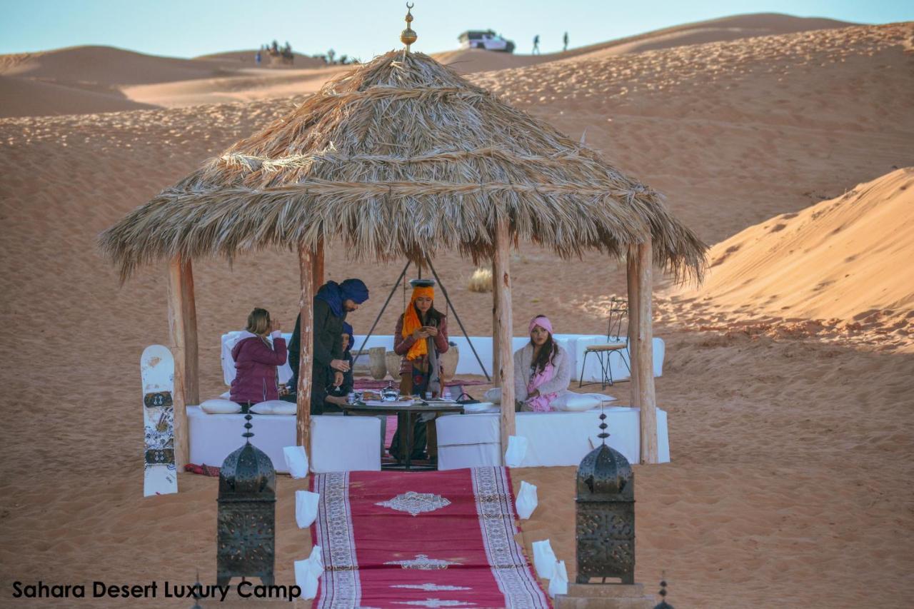 Отель Sahara Desert Luxury Camp Мерзуга Экстерьер фото