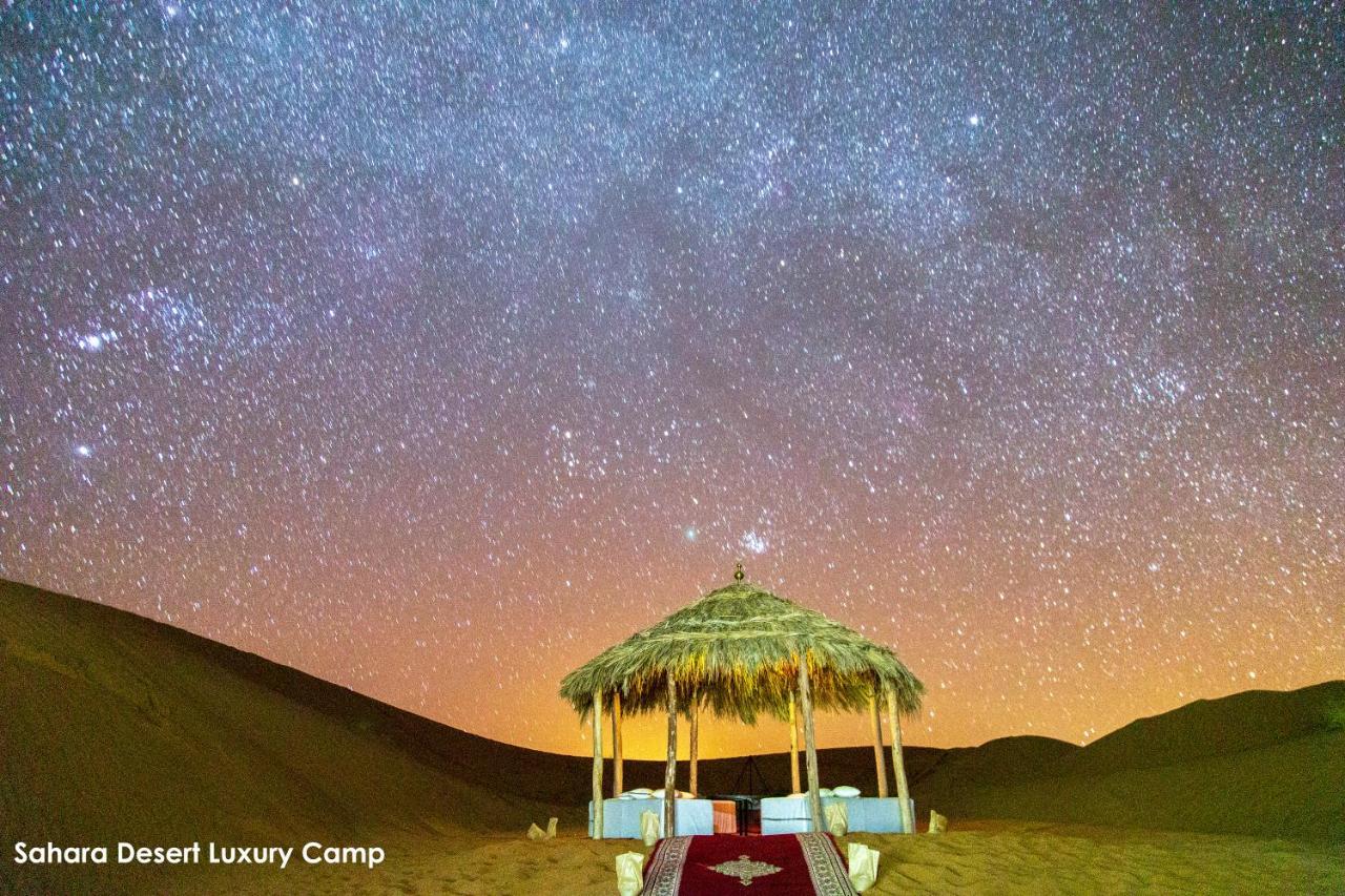 Отель Sahara Desert Luxury Camp Мерзуга Экстерьер фото