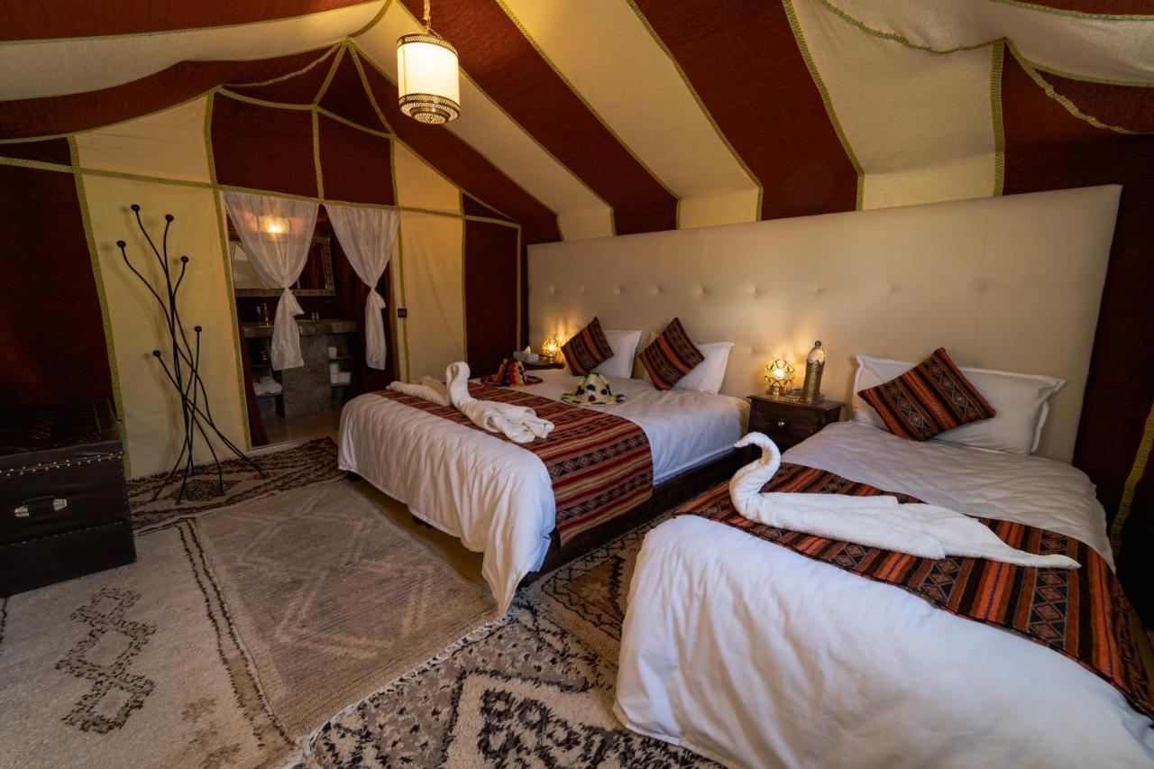 Отель Sahara Desert Luxury Camp Мерзуга Экстерьер фото